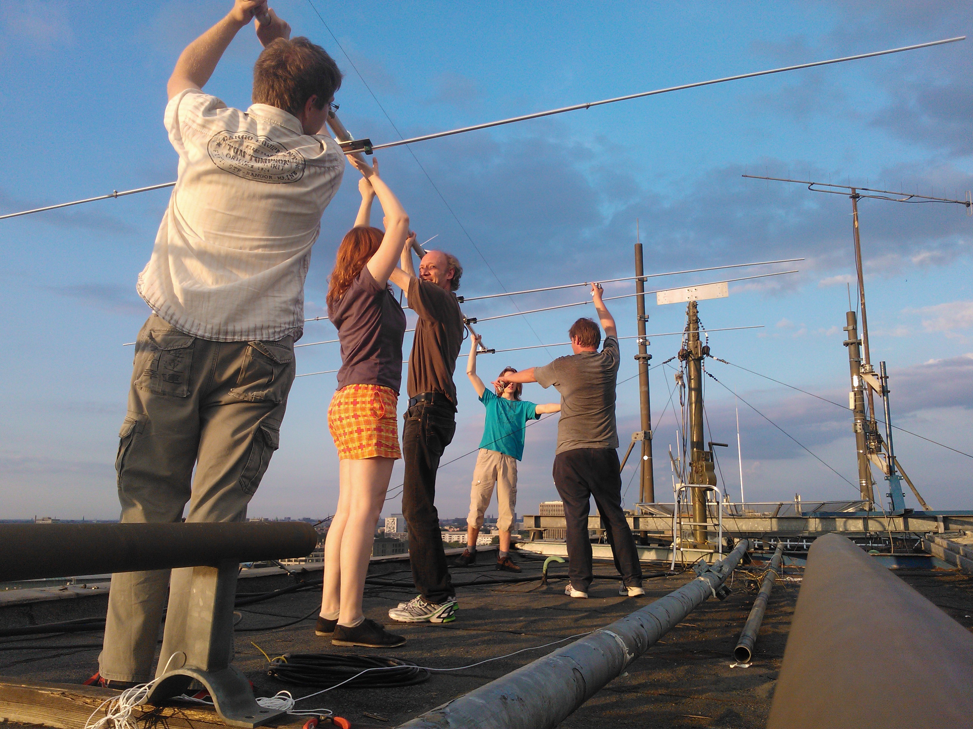 Die empfindliche Aluminiumkonstruktion  darf nirgendwo abknicken